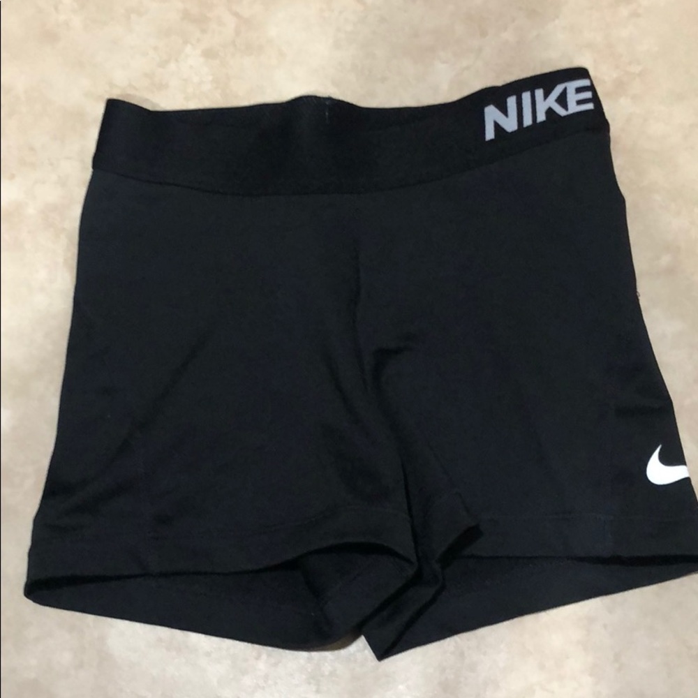 NIKE PRO SHORTS